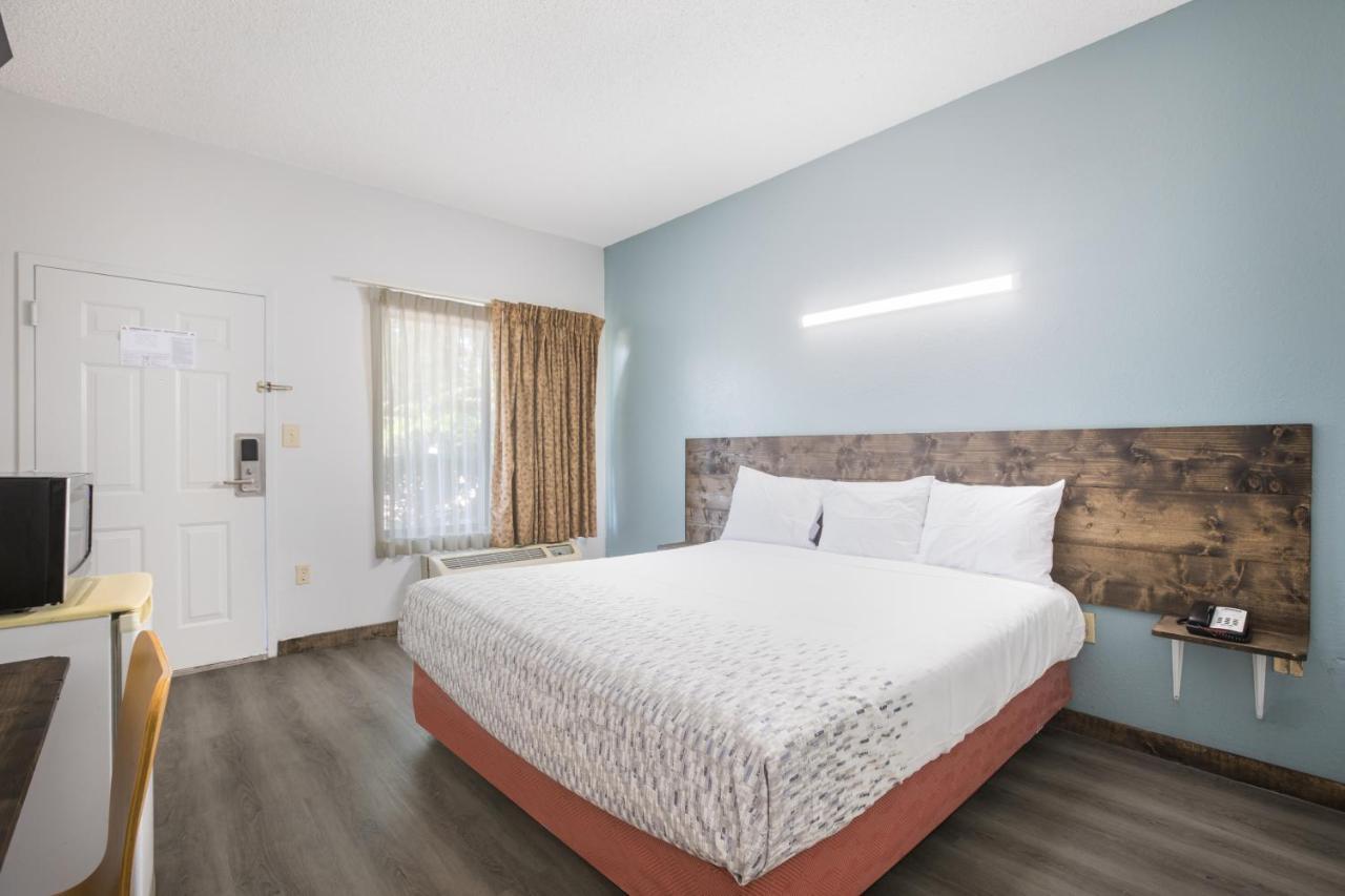 Americas Best Value Inn Stockbridge Phòng bức ảnh