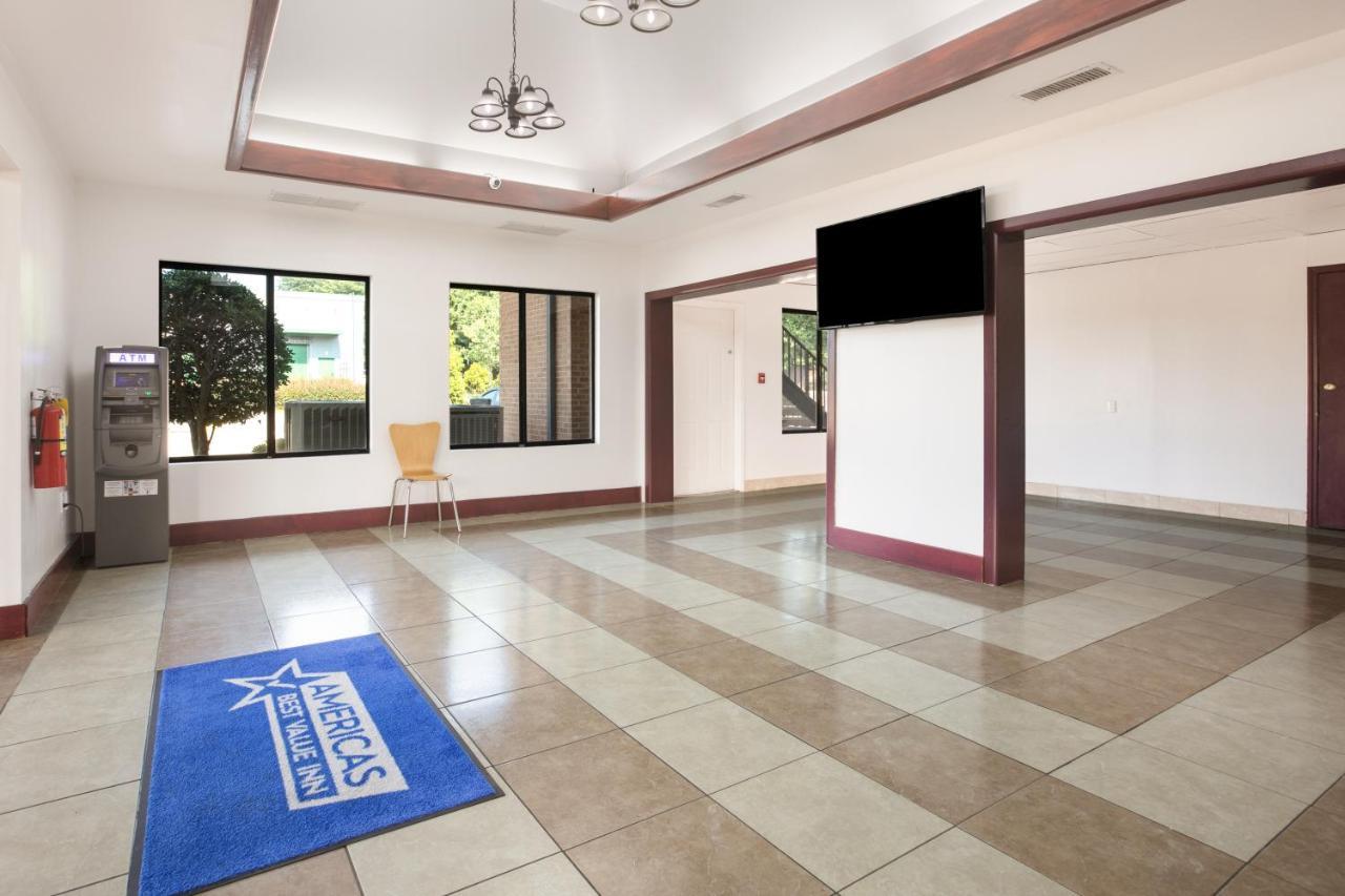 Americas Best Value Inn Stockbridge Ngoại thất bức ảnh