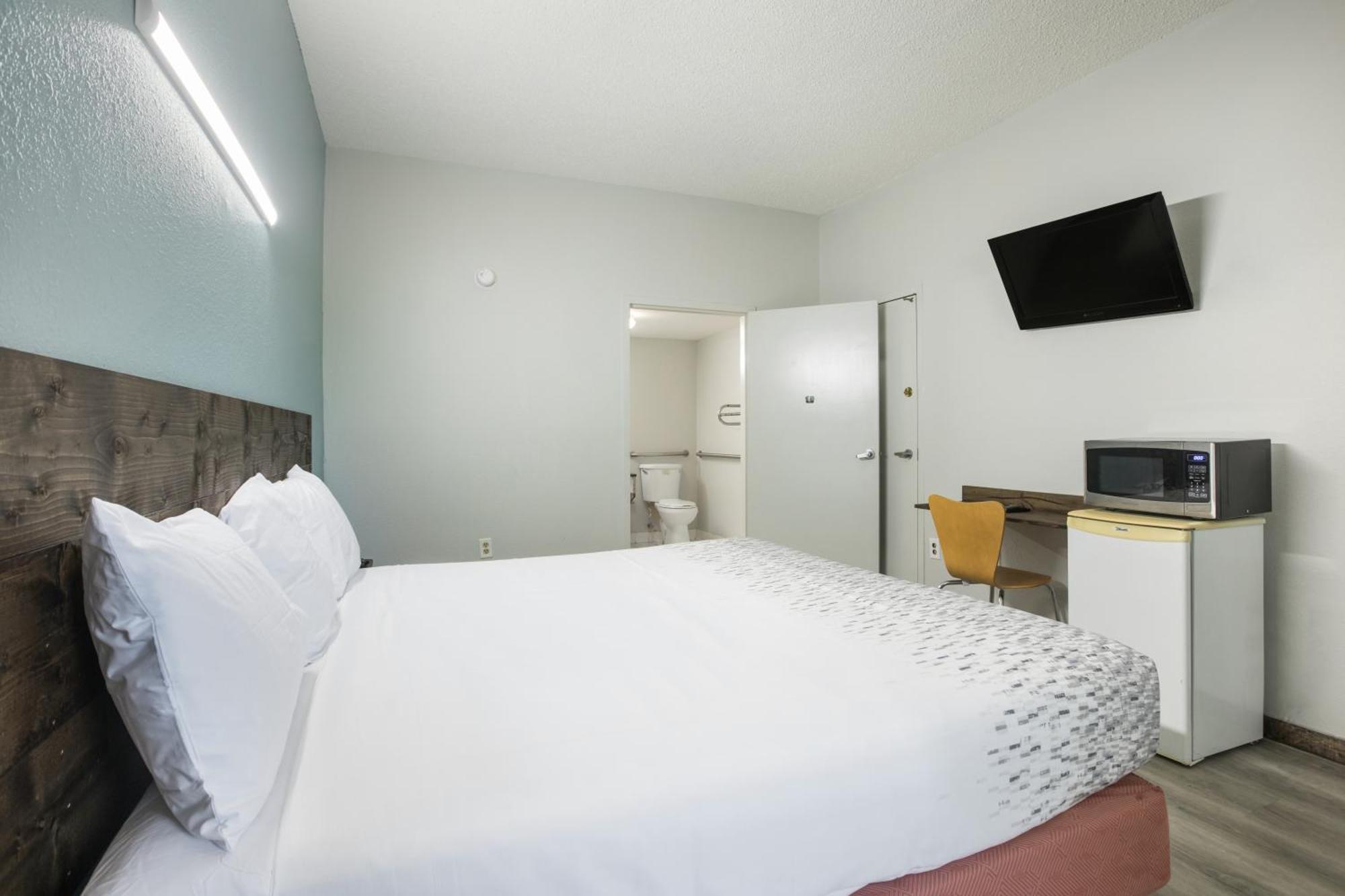 Americas Best Value Inn Stockbridge Phòng bức ảnh