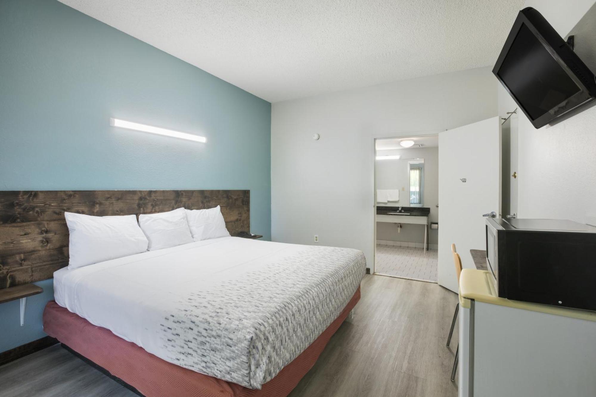Americas Best Value Inn Stockbridge Phòng bức ảnh