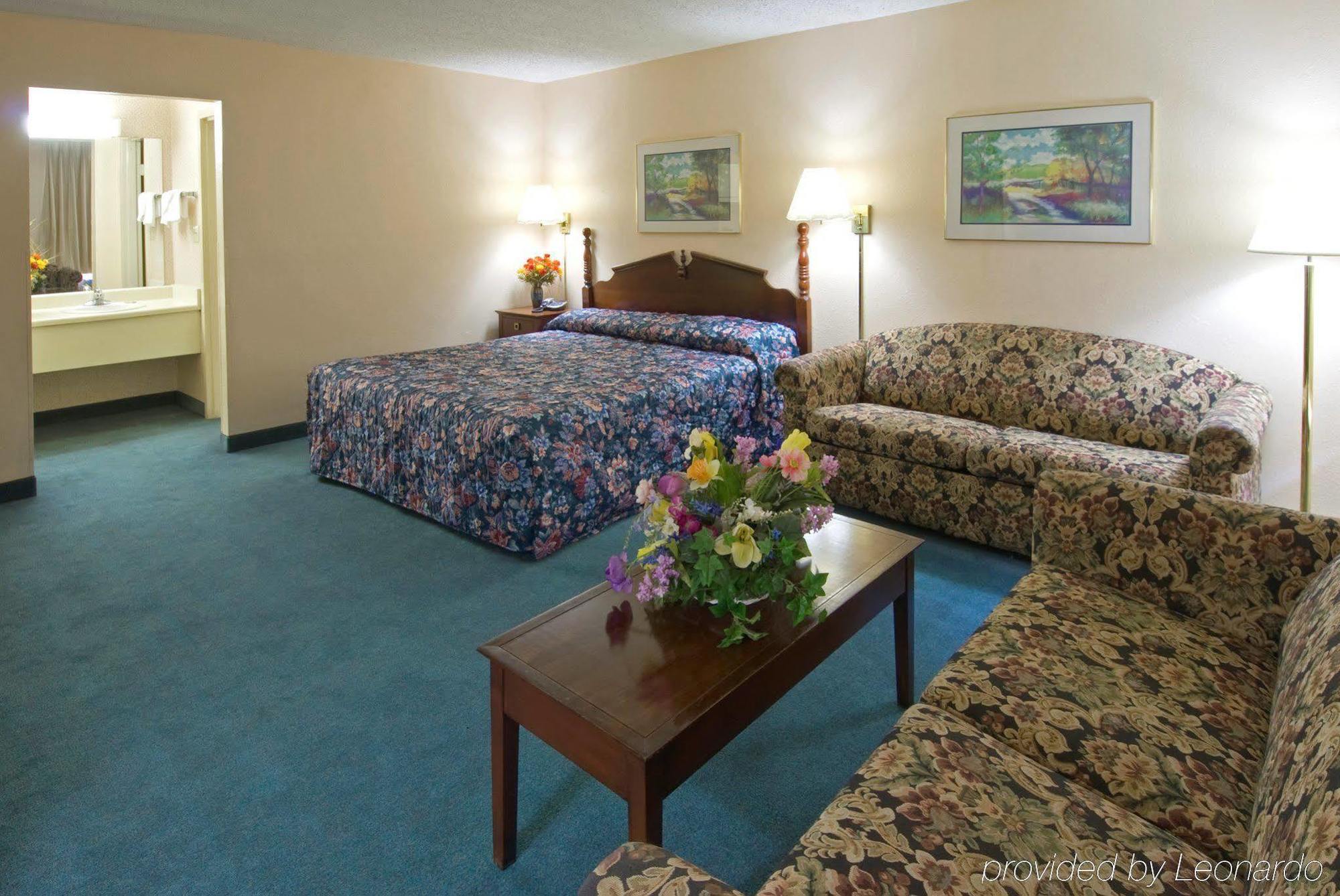 Americas Best Value Inn Stockbridge Phòng bức ảnh