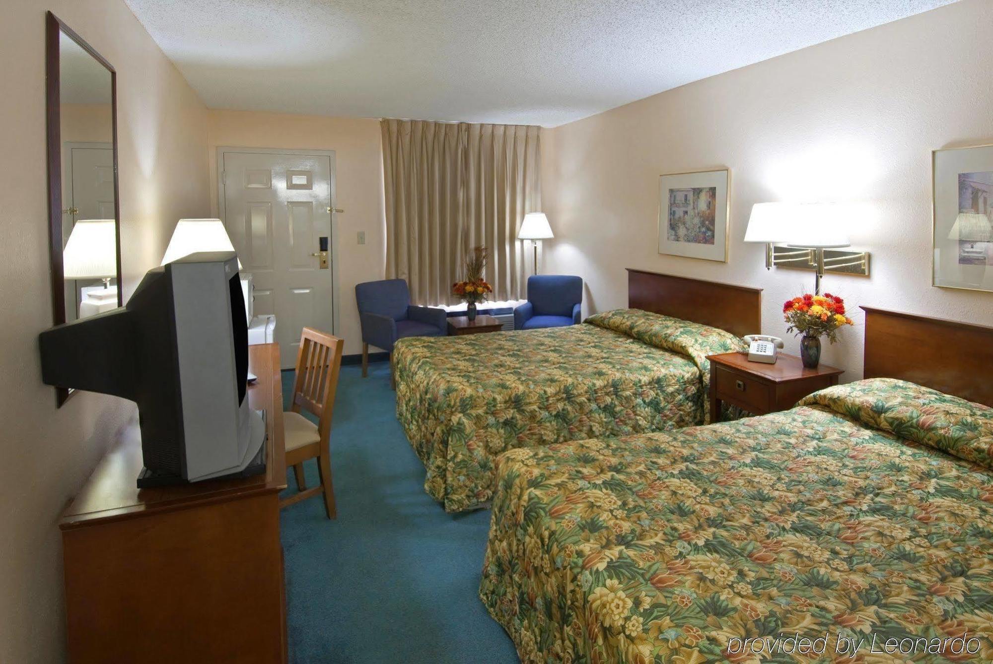 Americas Best Value Inn Stockbridge Phòng bức ảnh