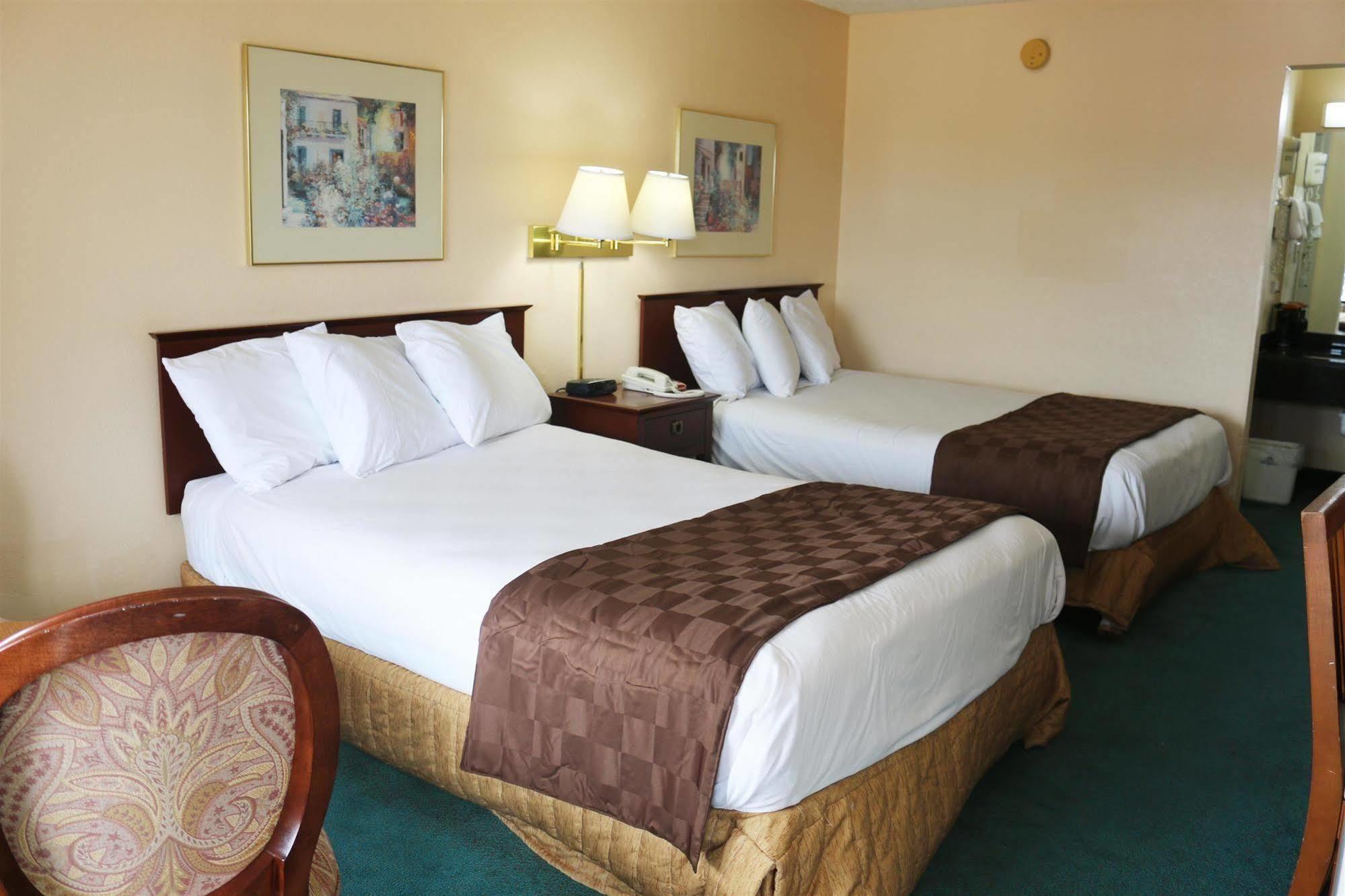Americas Best Value Inn Stockbridge Ngoại thất bức ảnh