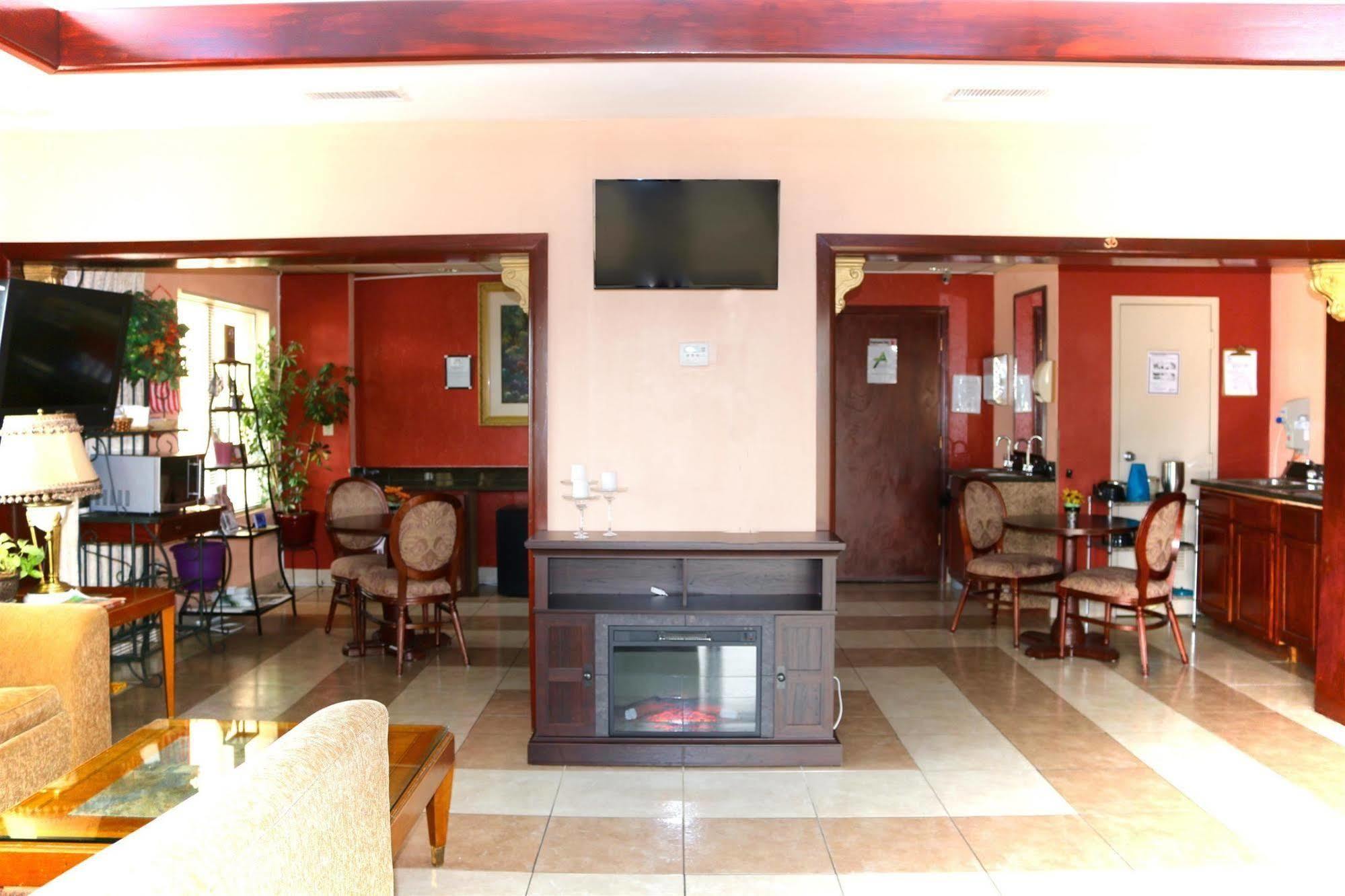 Americas Best Value Inn Stockbridge Ngoại thất bức ảnh